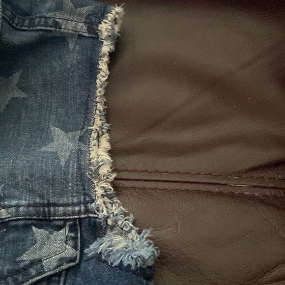 Rock and Republic Gun Show Distress Denim Vest - Picture 7 of 15